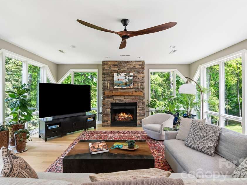 7660 Greenville Highway, Brevard, NC 28712.  MLS# CAR4380206, YatesRealty ID 30460. 