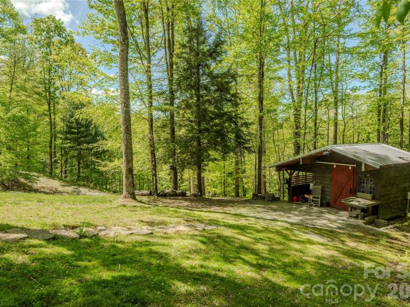 7660 Greenville Highway, Brevard, NC 28712.  MLS# CAR4380206, YatesRealty ID 30460. 