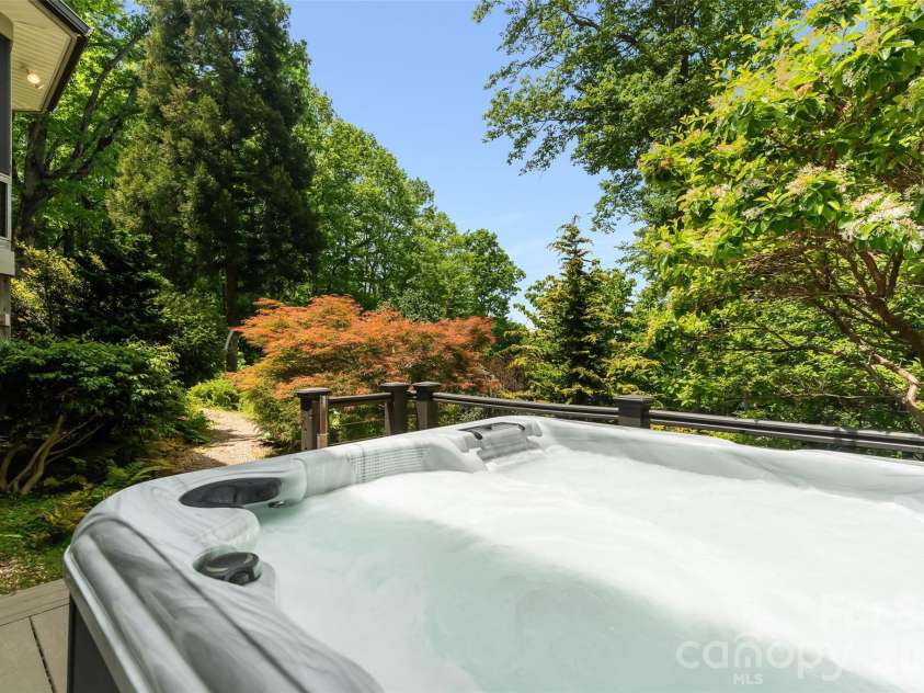 7660 Greenville Highway, Brevard, NC 28712.  MLS# CAR4380206, YatesRealty ID 30460. 