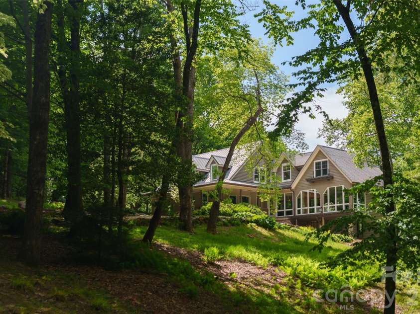 7660 Greenville Highway, Brevard, NC 28712.  MLS# CAR4380206, YatesRealty ID 30460. 