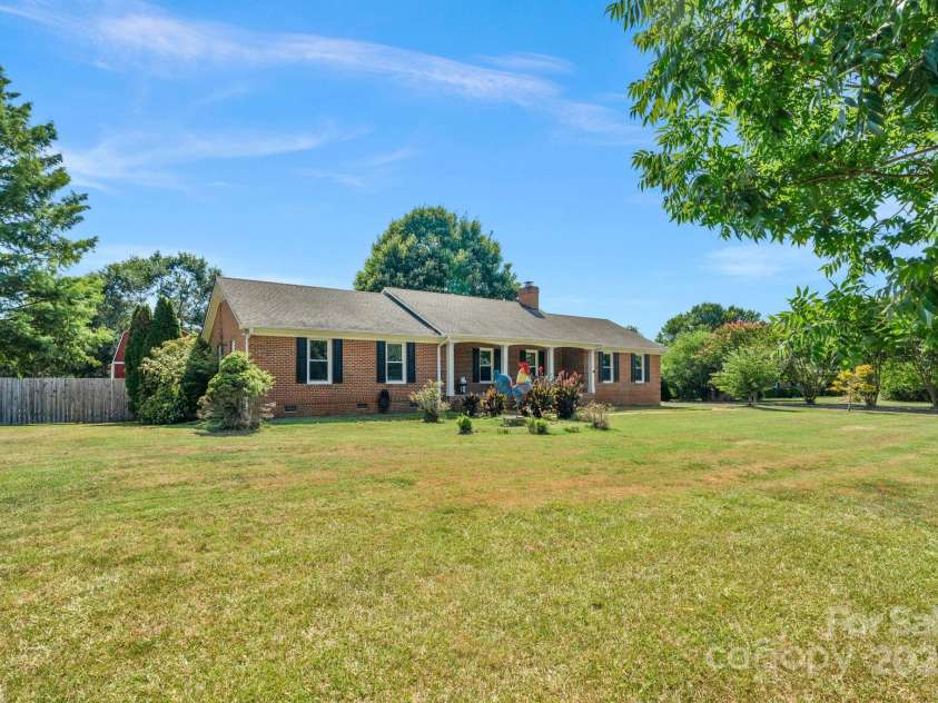 8608 Old Waxhaw Monroe Road, Waxhaw, NC 28173.  MLS# CAR4284352, YatesRealty ID 30462. 