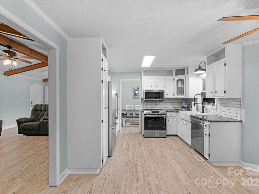 8608 Old Waxhaw Monroe Road, Waxhaw, NC 28173.  MLS# CAR4284352, YatesRealty ID 30462. 