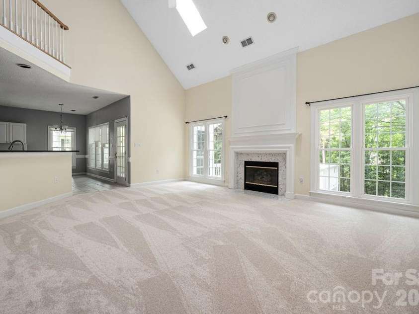 5217 Fairvista Drive, Charlotte, NC 28269.  MLS# CAR4378739, YatesRealty ID 30463. 
