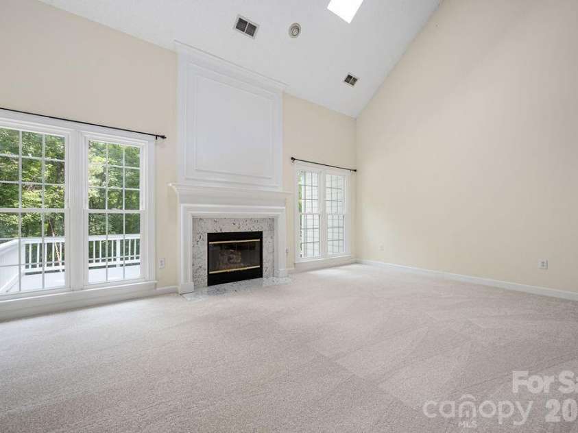 5217 Fairvista Drive, Charlotte, NC 28269.  MLS# CAR4378739, YatesRealty ID 30463. 