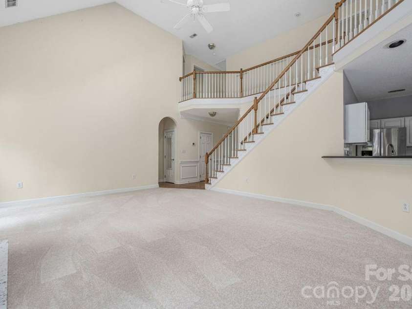 5217 Fairvista Drive, Charlotte, NC 28269.  MLS# CAR4378739, YatesRealty ID 30463. 