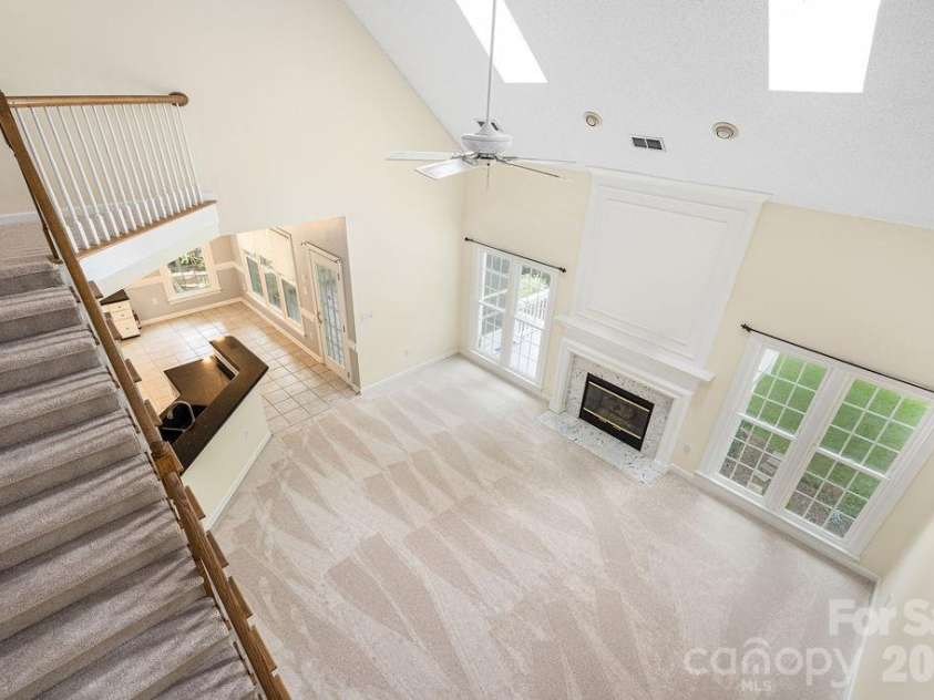 5217 Fairvista Drive, Charlotte, NC 28269.  MLS# CAR4378739, YatesRealty ID 30463. 