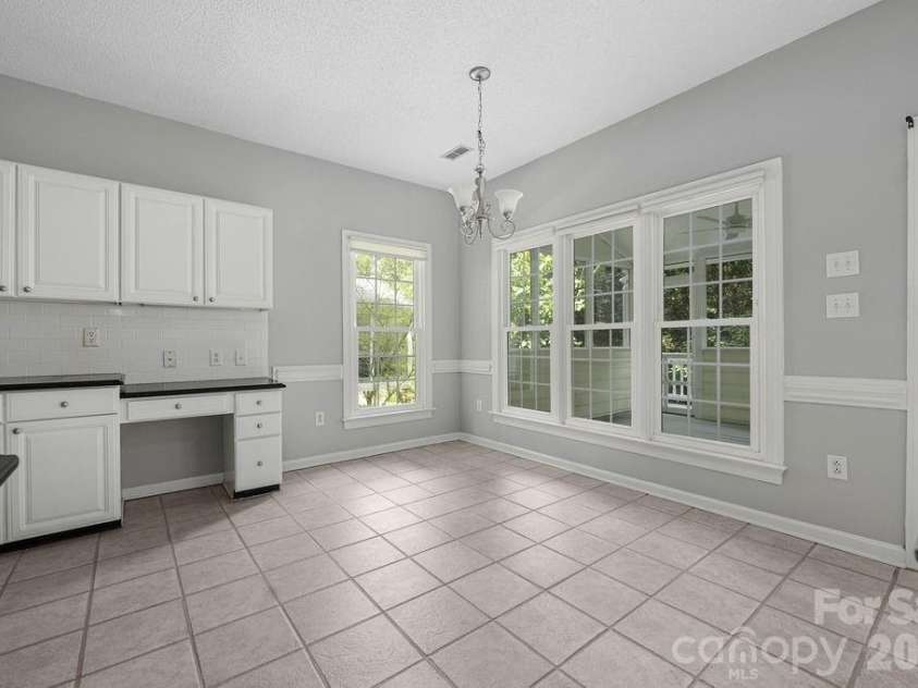5217 Fairvista Drive, Charlotte, NC 28269.  MLS# CAR4378739, YatesRealty ID 30463. 