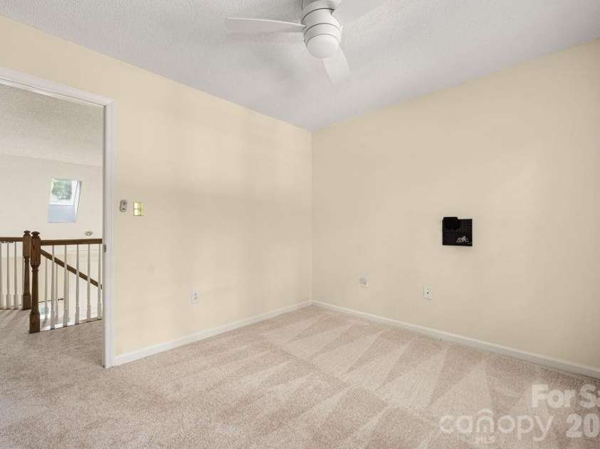5217 Fairvista Drive, Charlotte, NC 28269.  MLS# CAR4378739, YatesRealty ID 30463. 