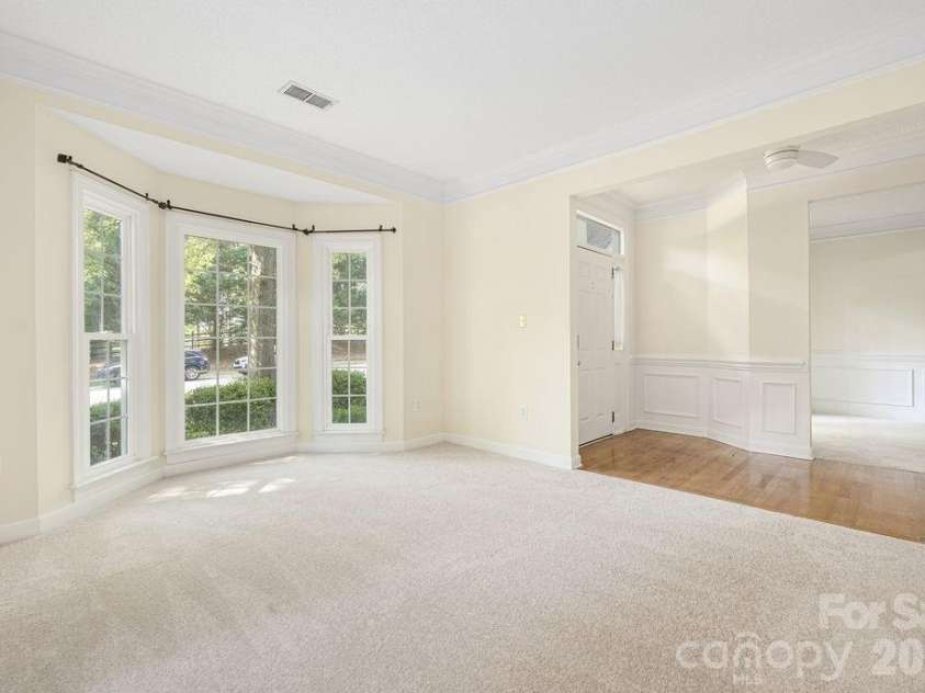5217 Fairvista Drive, Charlotte, NC 28269.  MLS# CAR4378739, YatesRealty ID 30463. 