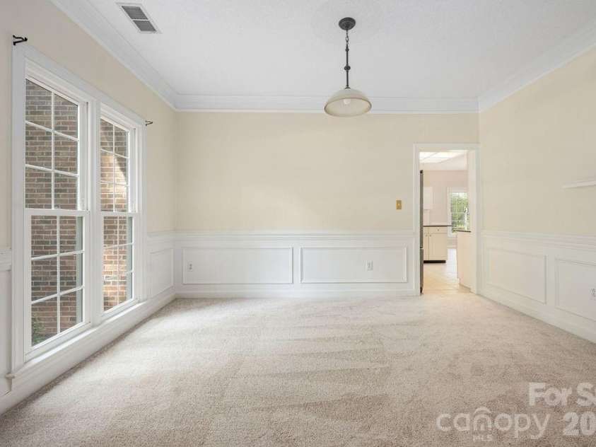 5217 Fairvista Drive, Charlotte, NC 28269.  MLS# CAR4378739, YatesRealty ID 30463. 