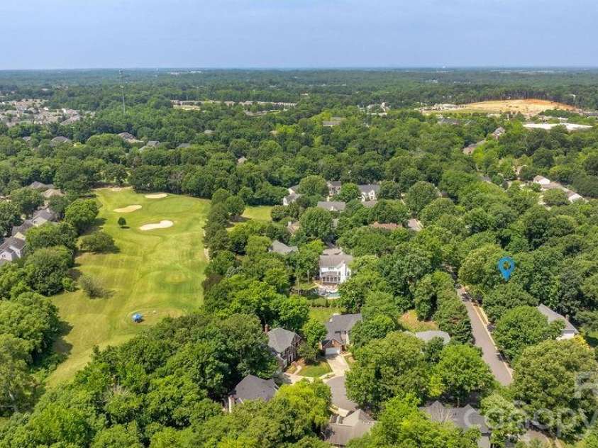 5217 Fairvista Drive, Charlotte, NC 28269.  MLS# CAR4378739, YatesRealty ID 30463. 