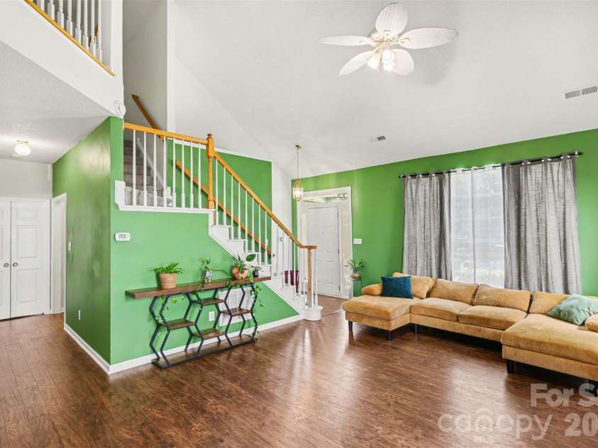 11232 Laurel View Drive, Charlotte, NC 28273.  MLS# CAR4388471, YatesRealty ID 30464. 