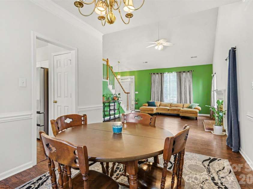 11232 Laurel View Drive, Charlotte, NC 28273.  MLS# CAR4388471, YatesRealty ID 30464. 