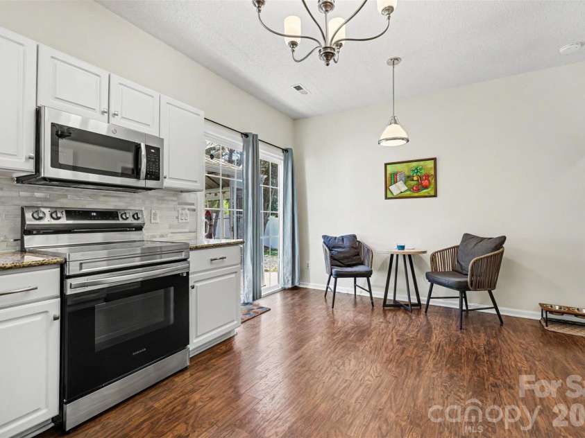 11232 Laurel View Drive, Charlotte, NC 28273.  MLS# CAR4388471, YatesRealty ID 30464. 