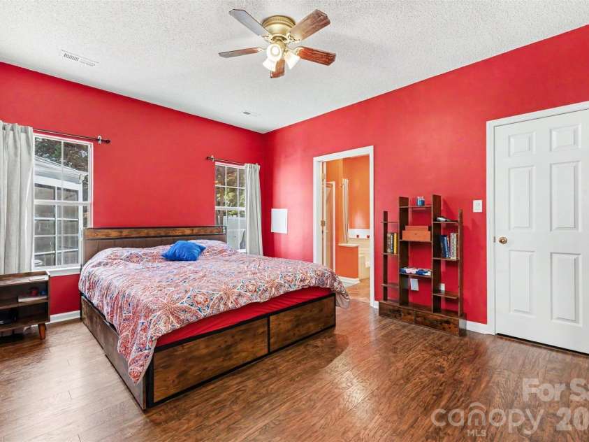 11232 Laurel View Drive, Charlotte, NC 28273.  MLS# CAR4388471, YatesRealty ID 30464. 