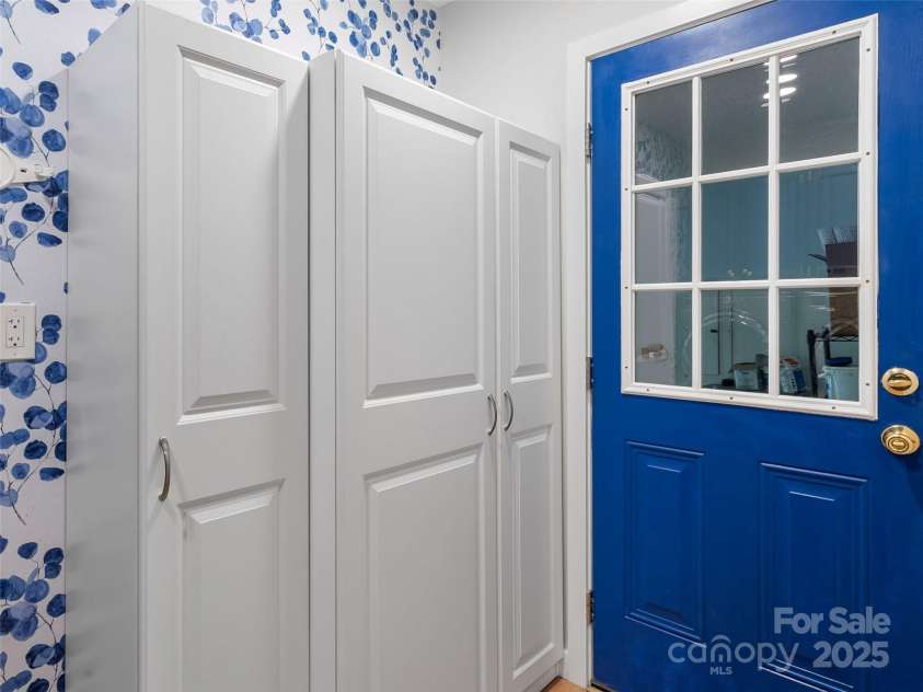 122 White Oak Road Extension, Arden, NC 28704.  MLS# CAR4281556, YatesRealty ID 30464. 