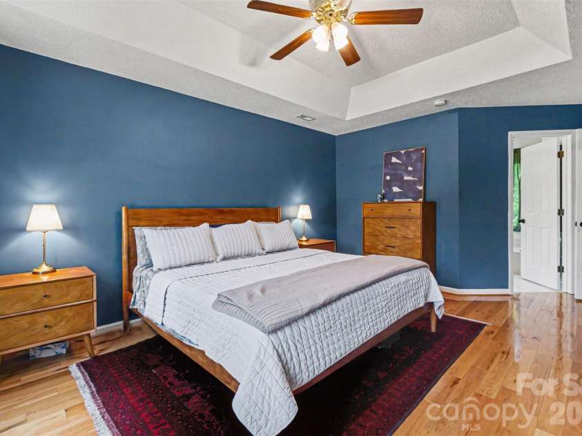 14010 Merganzer Court, Charlotte, NC 28273.  MLS# CAR4390782, YatesRealty ID 30465. Spacious primary w/tray ceiling