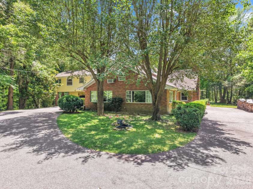 3324 Hwy 28 Road, Bryson City, NC 28713.  MLS# CAR4393444, YatesRealty ID 30466. 