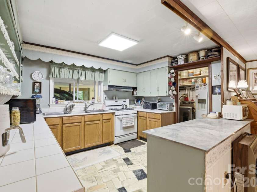3324 Hwy 28 Road, Bryson City, NC 28713.  MLS# CAR4393444, YatesRealty ID 30466. 