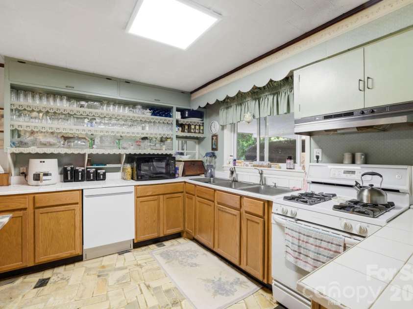 3324 Hwy 28 Road, Bryson City, NC 28713.  MLS# CAR4393444, YatesRealty ID 30466. 