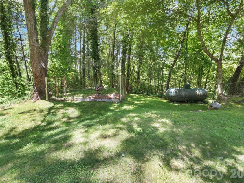 3324 Hwy 28 Road, Bryson City, NC 28713.  MLS# CAR4393444, YatesRealty ID 30466. 