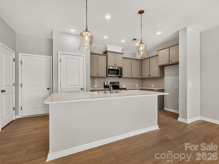 6561 Fire Lily Lane, Charlotte, NC 28216.  MLS# CAR4381611, YatesRealty ID 30467. 
