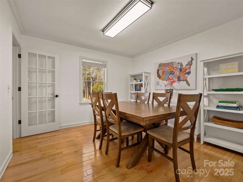 4 Bridle Path Court, Hendersonville, NC 28791.  MLS# CAR4229132, YatesRealty ID 30468. 
