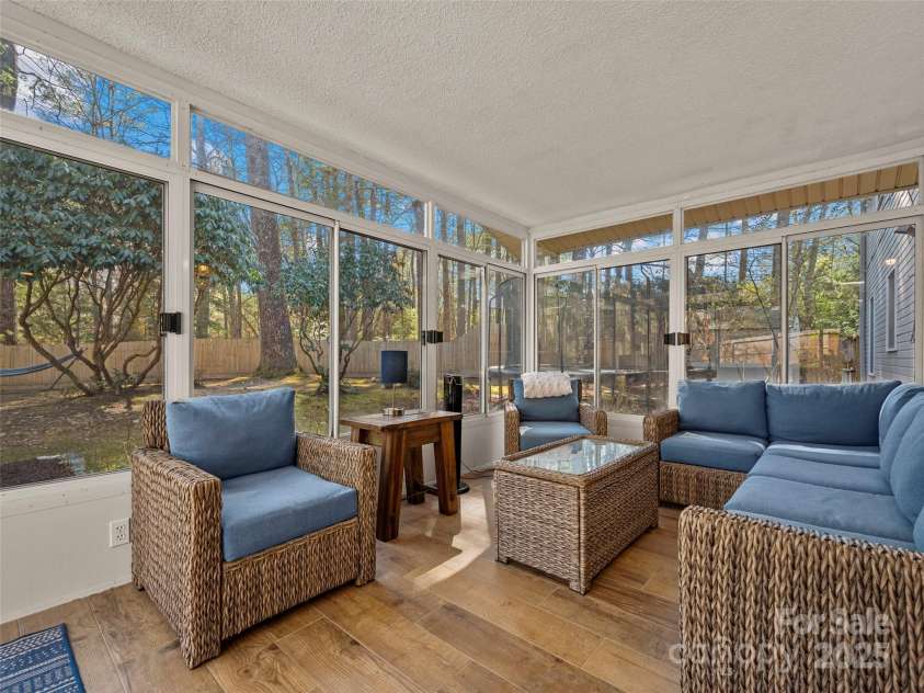 4 Bridle Path Court, Hendersonville, NC 28791.  MLS# CAR4229132, YatesRealty ID 30468. 