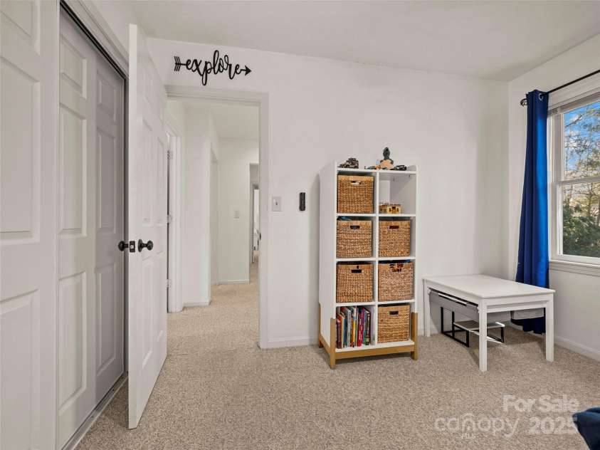 4 Bridle Path Court, Hendersonville, NC 28791.  MLS# CAR4229132, YatesRealty ID 30468. 