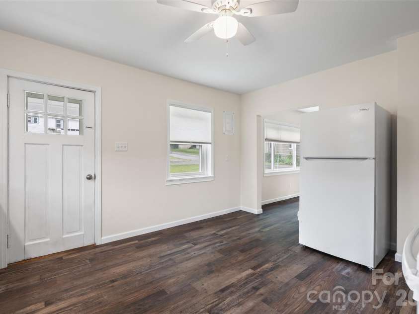 34 Stephens Road, Waynesville, NC 28786.  MLS# CAR4385365, YatesRealty ID 30469. 