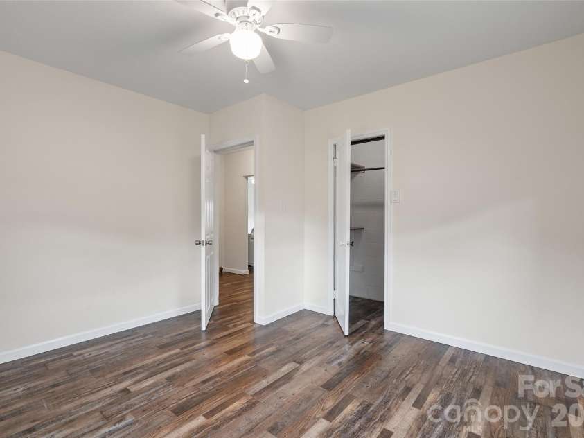 34 Stephens Road, Waynesville, NC 28786.  MLS# CAR4385365, YatesRealty ID 30469. 