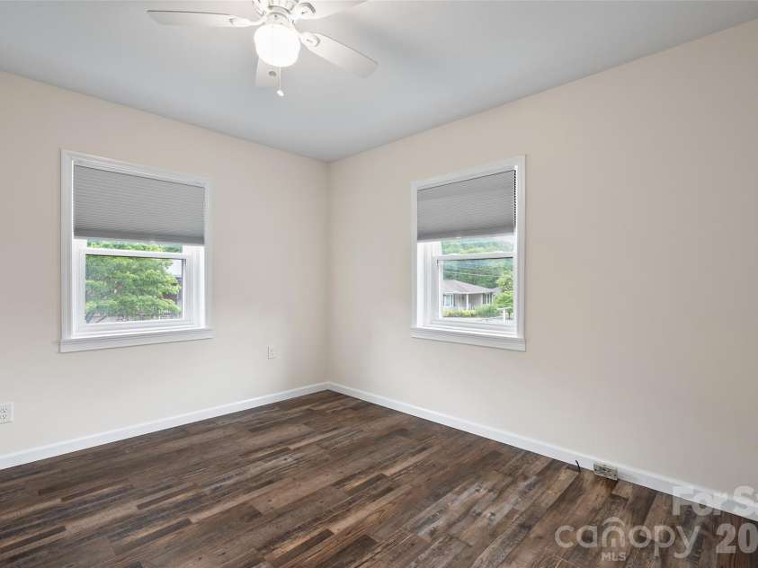 34 Stephens Road, Waynesville, NC 28786.  MLS# CAR4385365, YatesRealty ID 30469. 