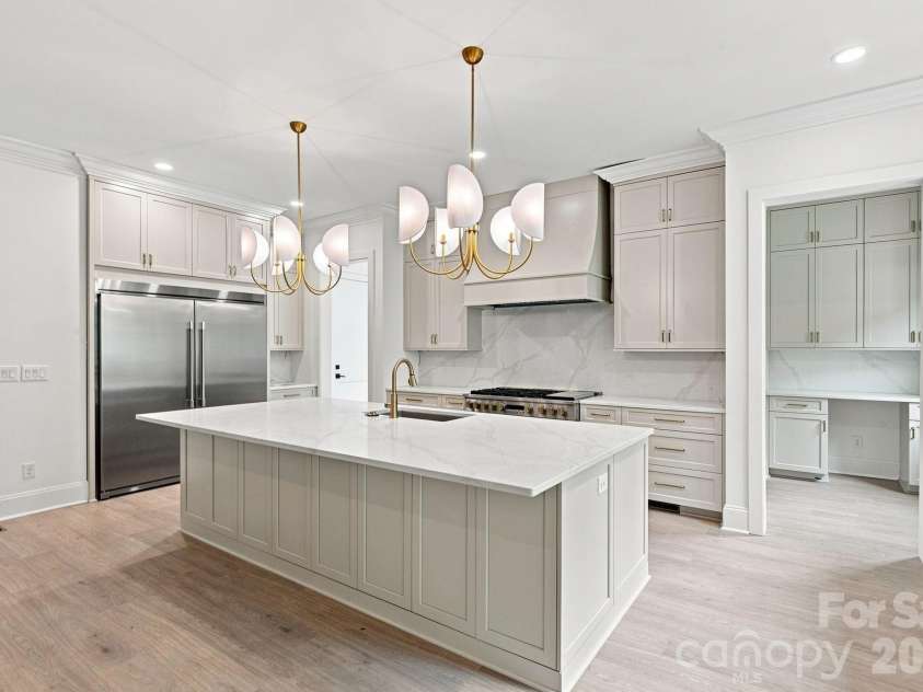 19149 Newburg Hill Road, Davidson, NC 28036.  MLS# CAR4329364, YatesRealty ID 3047. 