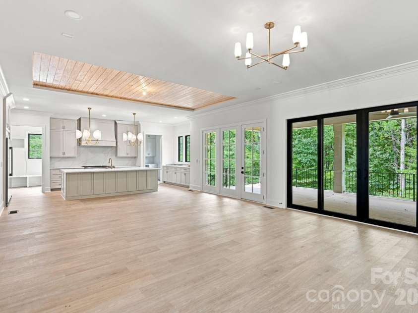 19149 Newburg Hill Road, Davidson, NC 28036.  MLS# CAR4329364, YatesRealty ID 3047. 