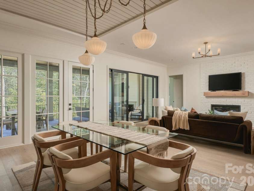 19149 Newburg Hill Road, Davidson, NC 28036.  MLS# CAR4329364, YatesRealty ID 3047. 