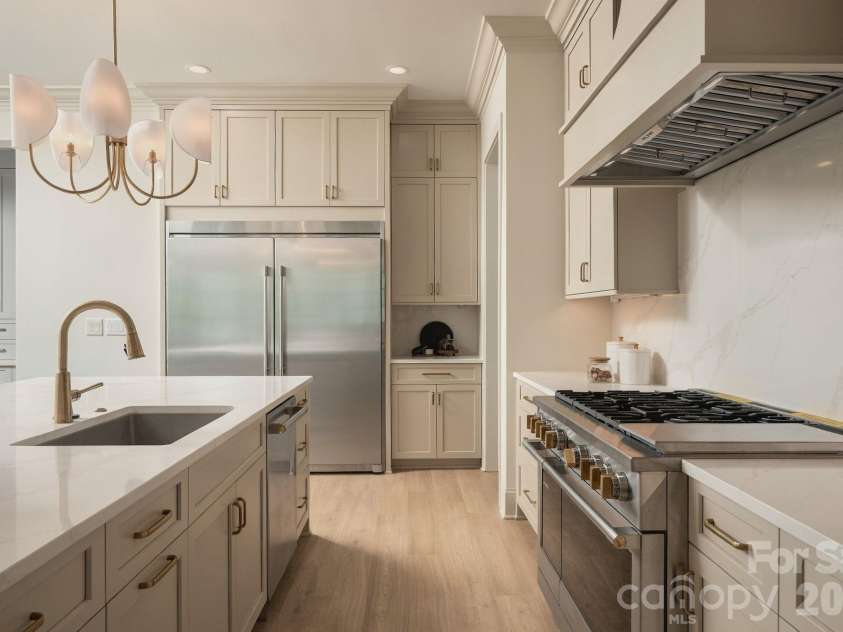 19149 Newburg Hill Road, Davidson, NC 28036.  MLS# CAR4329364, YatesRealty ID 3047. 