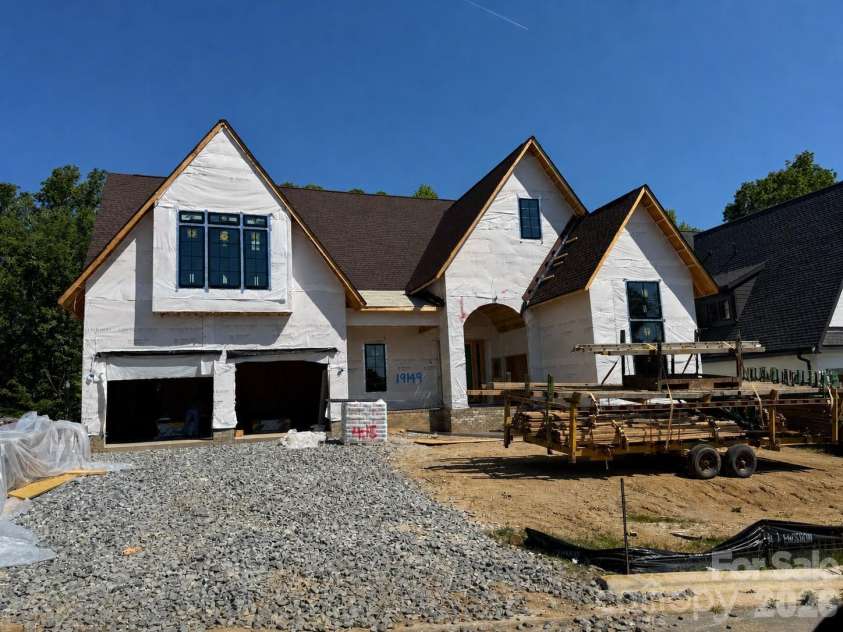 19149 Newburg Hill Road, Davidson, NC 28036.  MLS# CAR4329364, YatesRealty ID 3047. Construction update May 4, 2026