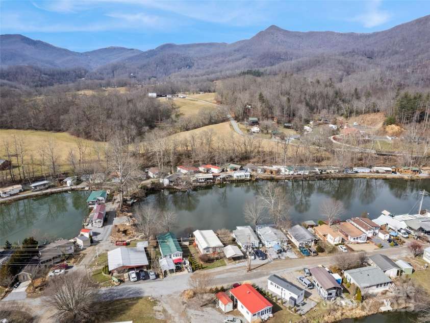 312 Mallard Loop, Waynesville, NC 28785.  MLS# CAR4223969, YatesRealty ID 3047. 