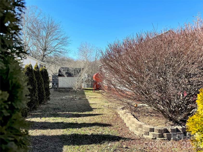 312 Mallard Loop, Waynesville, NC 28785.  MLS# CAR4338510, YatesRealty ID 3047. 