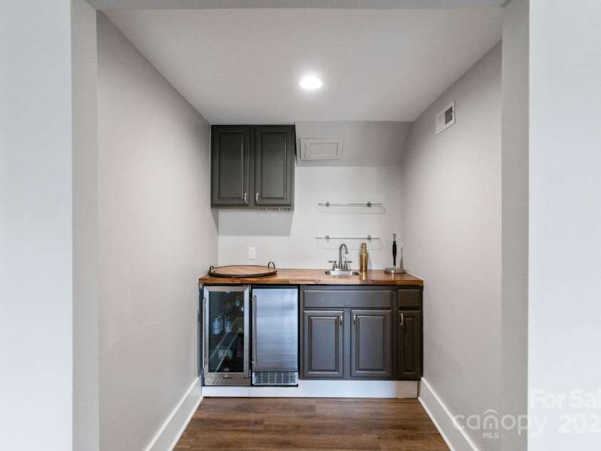 1032 Spyglass Lane, Waxhaw, NC 28173.  MLS# CAR4269665, YatesRealty ID 30472. 