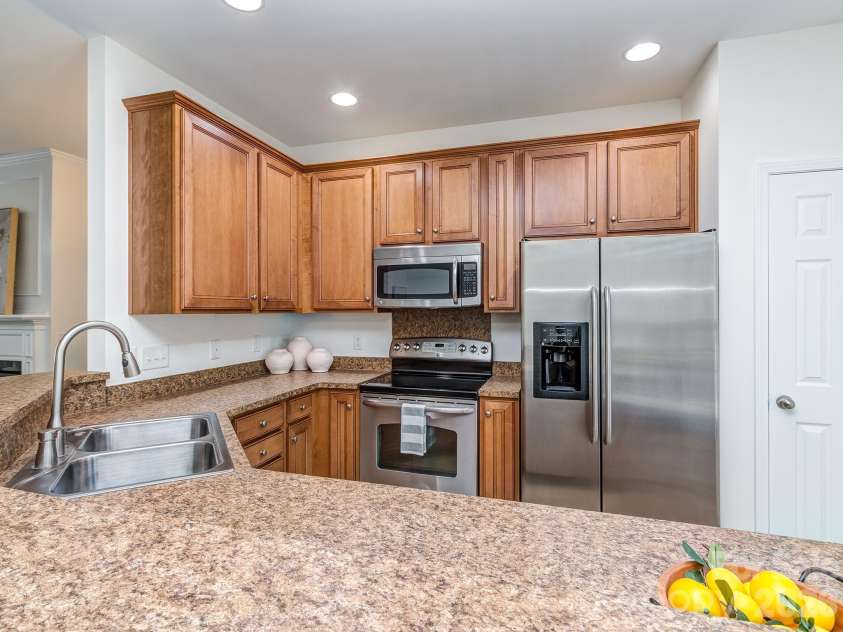 9627 Turning Wheel Drive, Charlotte, NC 28214.  MLS# CAR4384303, YatesRealty ID 30472. Kitchen