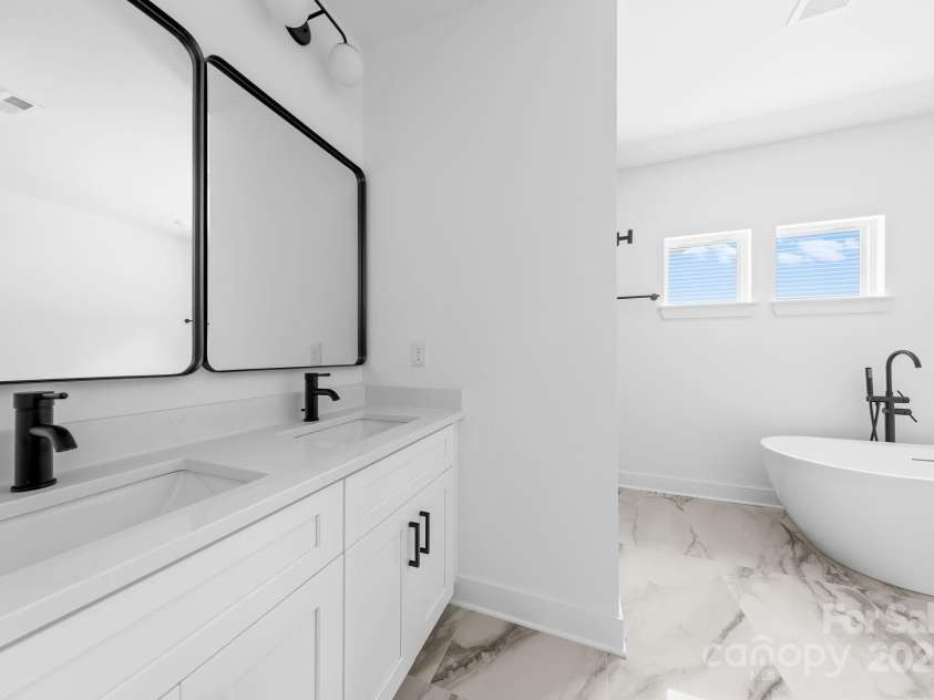 13109 Homewood Drive, Charlotte, NC 28262.  MLS# CAR4254239, YatesRealty ID 30473. Primary Bathroom