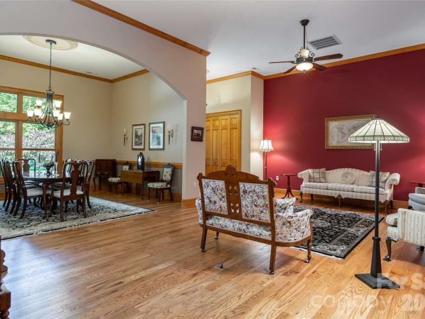 145 Glen Trillium Drive, Fletcher, NC 28732.  MLS# CAR4385771, YatesRealty ID 30473. 
