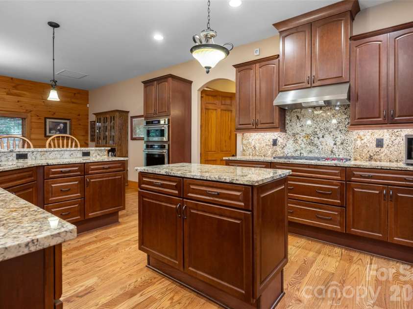 145 Glen Trillium Drive, Fletcher, NC 28732.  MLS# CAR4385771, YatesRealty ID 30473. 