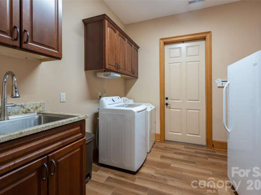 145 Glen Trillium Drive, Fletcher, NC 28732.  MLS# CAR4385771, YatesRealty ID 30473. 