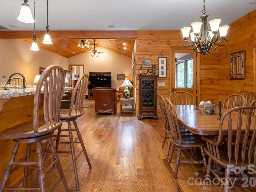 145 Glen Trillium Drive, Fletcher, NC 28732.  MLS# CAR4385771, YatesRealty ID 30473. 
