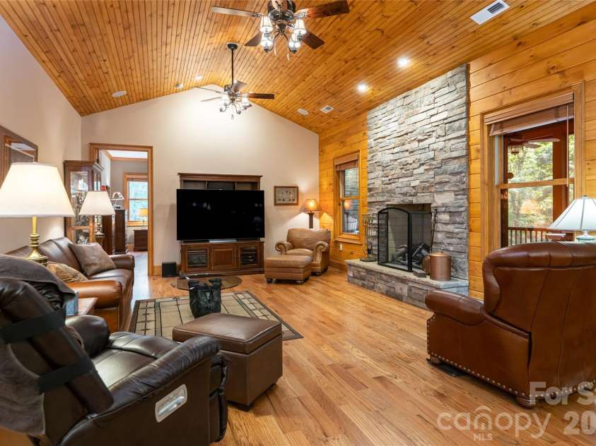 145 Glen Trillium Drive, Fletcher, NC 28732.  MLS# CAR4385771, YatesRealty ID 30473. 