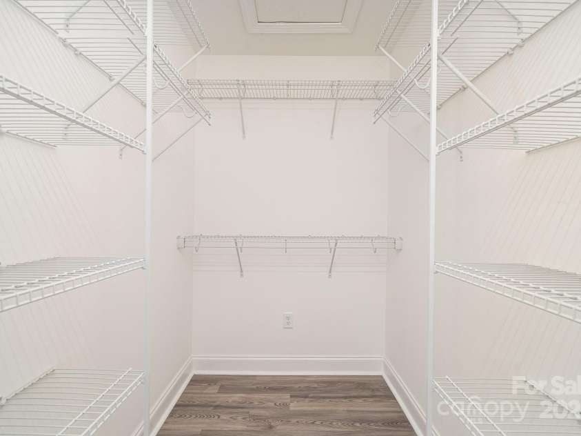 2550 Snow Creek Road, Hickory, NC 28601.  MLS# CAR4281947, YatesRealty ID 30474. 