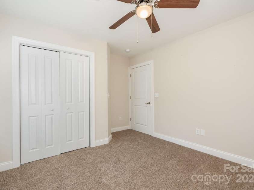 2550 Snow Creek Road, Hickory, NC 28601.  MLS# CAR4281947, YatesRealty ID 30474. 