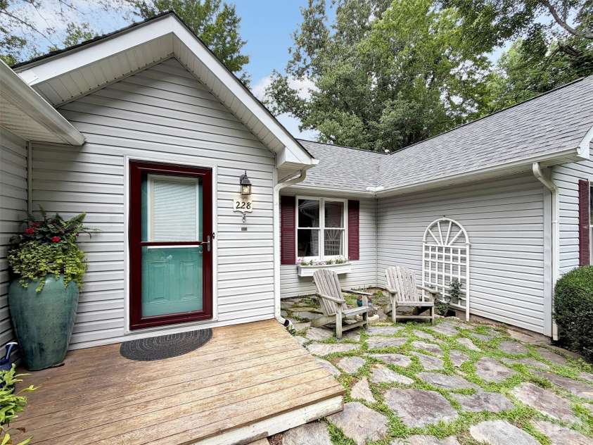 228 Crescent Drive, Lake Junaluska, NC 28745.  MLS# CAR4391043, YatesRealty ID 30475. 